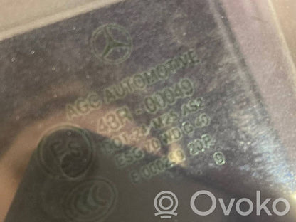 aizmugurējo durvju stikls