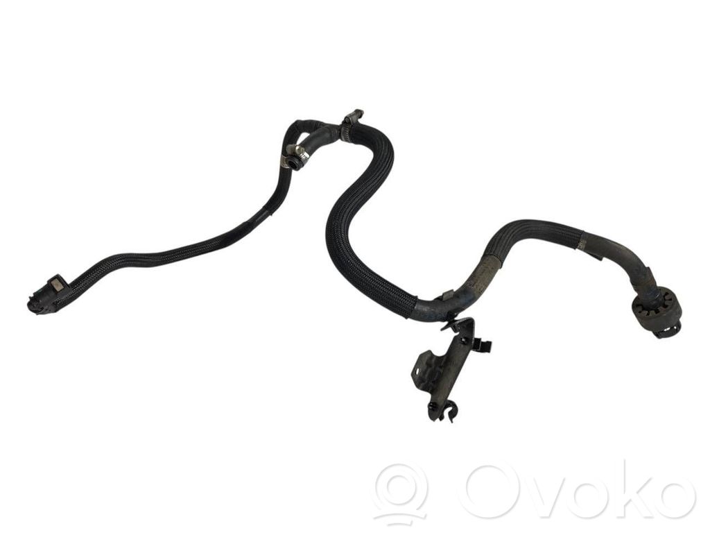 Degvielas caurulīte (-es)