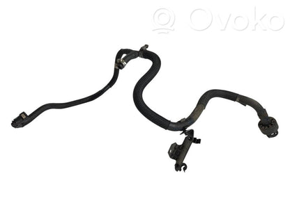 Degvielas caurulīte (-es)