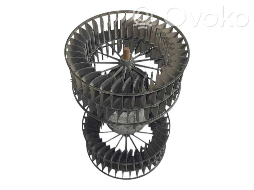 Mazā radiatora ventilators