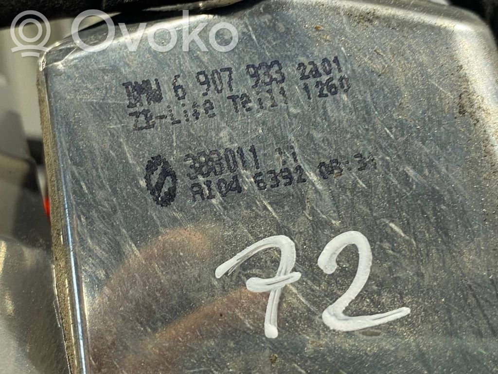 Aizmugurējais lukturis virsbūvē