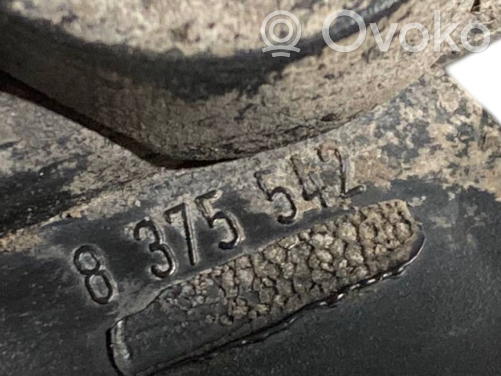 Priekšējā luktura dekoratīvā apdare