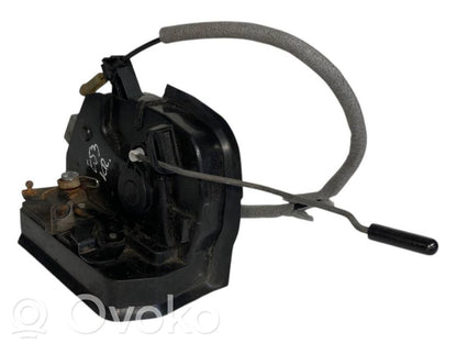 Замок сзади