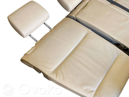 Salona daļu komplekts