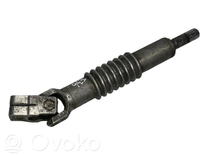 Stūresrata ass krustsavienojums