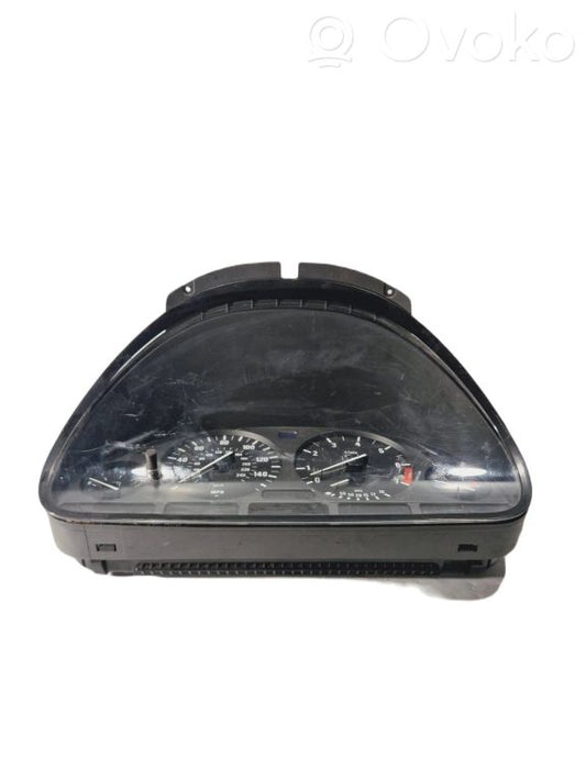 Spidometrs (instrumentu panelī)