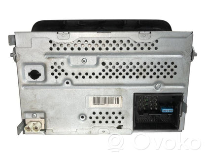 Radio / CD/DVD player / navigation