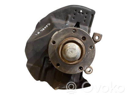 Priekšējā riteņa rumbas vārpstas šarnīrs (stupica, capfa)