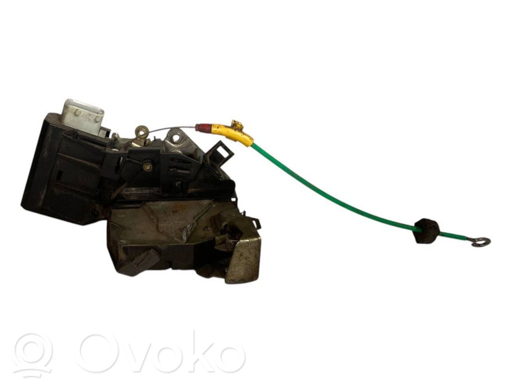 Замок сзади