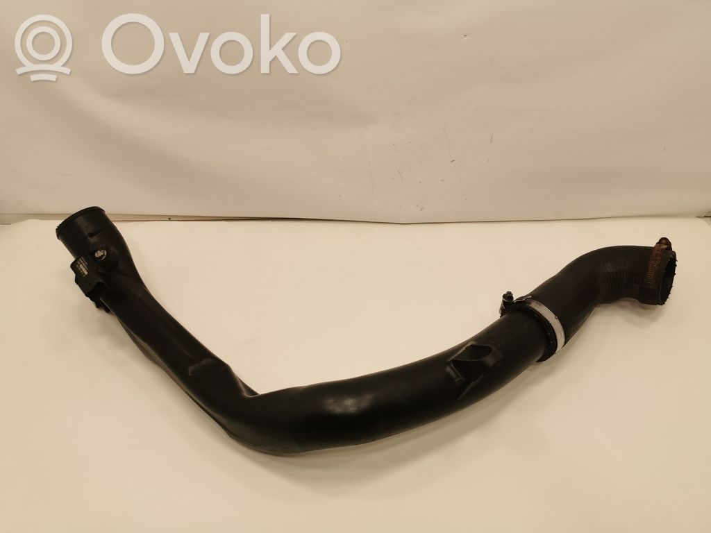 Шланг(и)/труба(ы) интеркулера