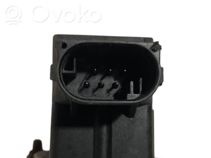 Augstuma sensors (priekšējo lukturu)
