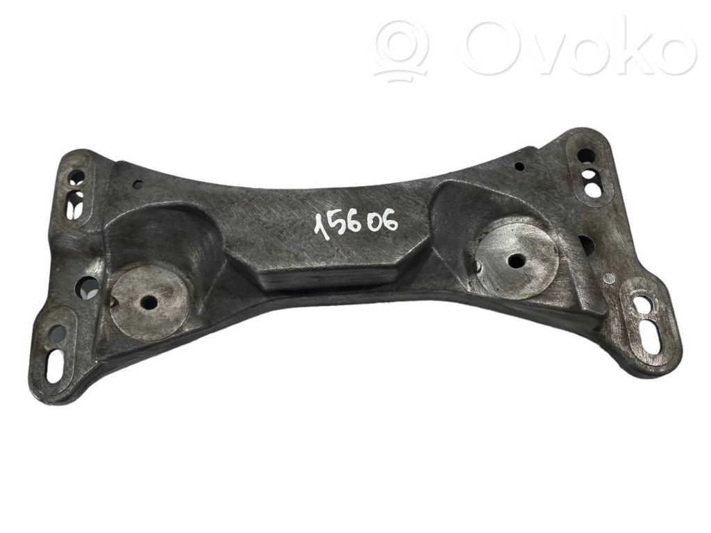 Pārnesumkārbas stiprinājuma kronšteins