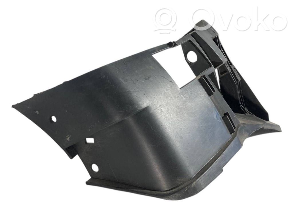 Priekšpusē bampera turētājs