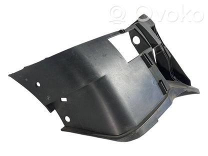 Priekšpusē bampera turētājs