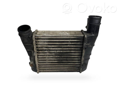 Starpdzesētāja radiators