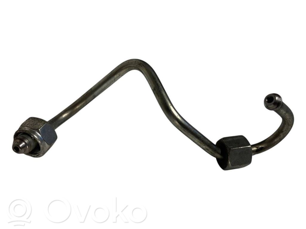 Degvielas caurulīte (-es)