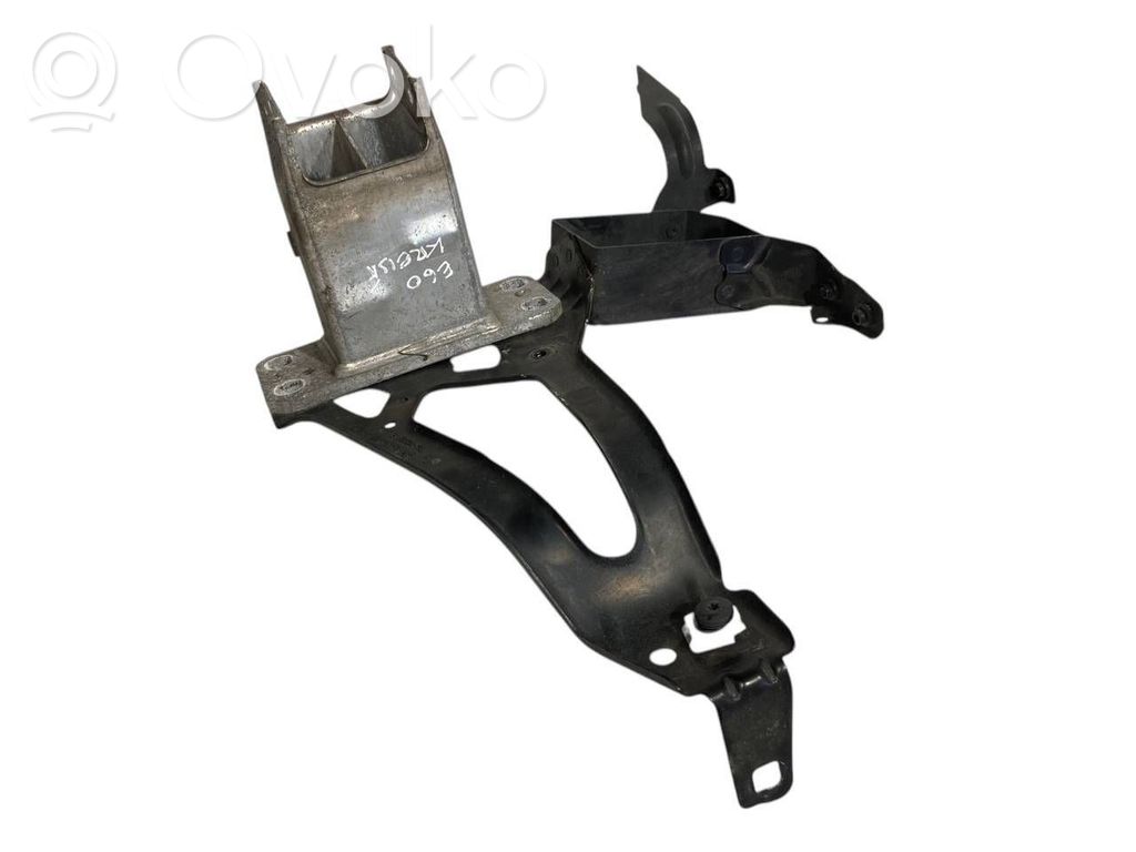 Priekšpusē bampera amortizators