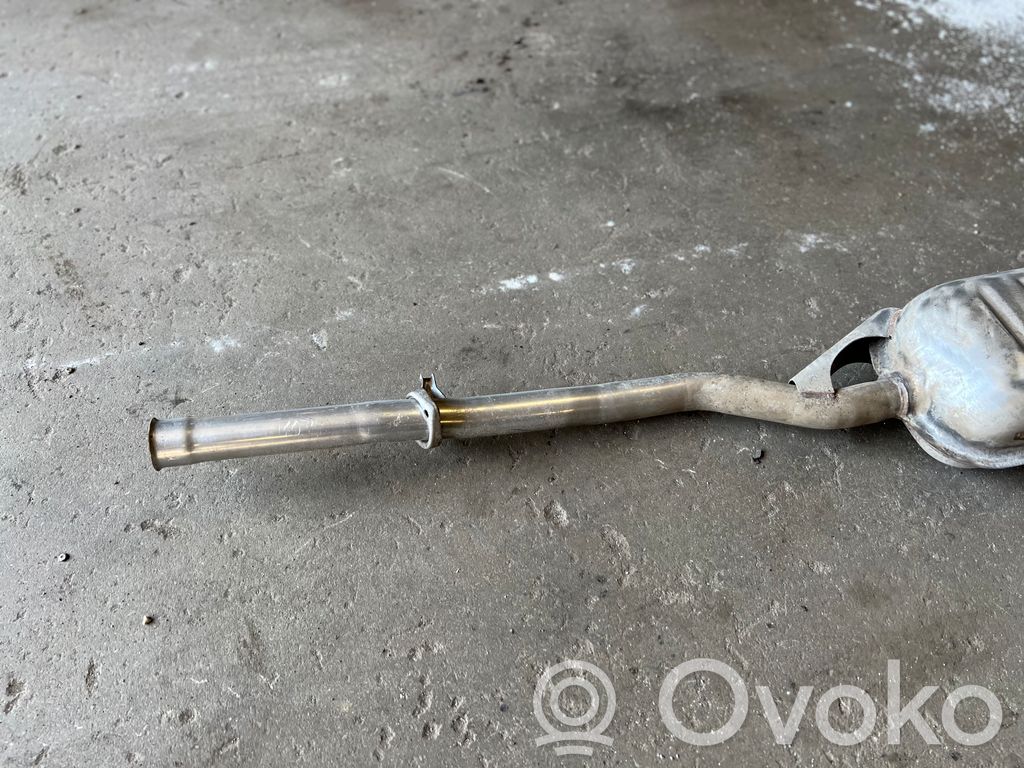 Aizmugurējais izpūtēja bundulis