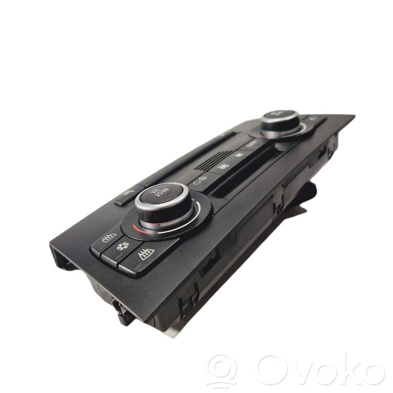 Блок управления кондиционером/климат-контролем/отоплением салона (в салоне)