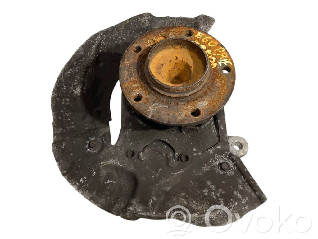 Priekšējā riteņa rumbas vārpstas šarnīrs (stupica, capfa)