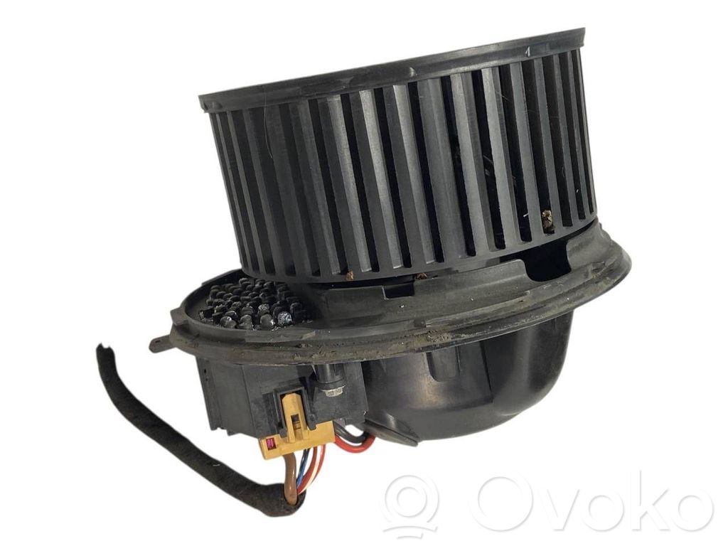 Mazā radiatora ventilators