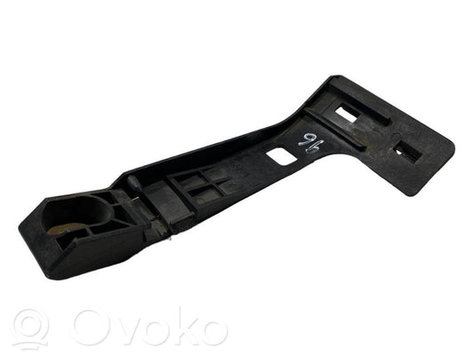 Akseleratora pedāļa turētājs