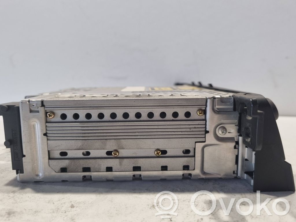 Радио / CD/DVD-плеер / навигация