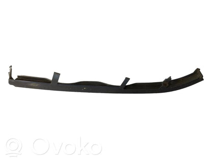 Priekšējā luktura dekoratīvā apdare