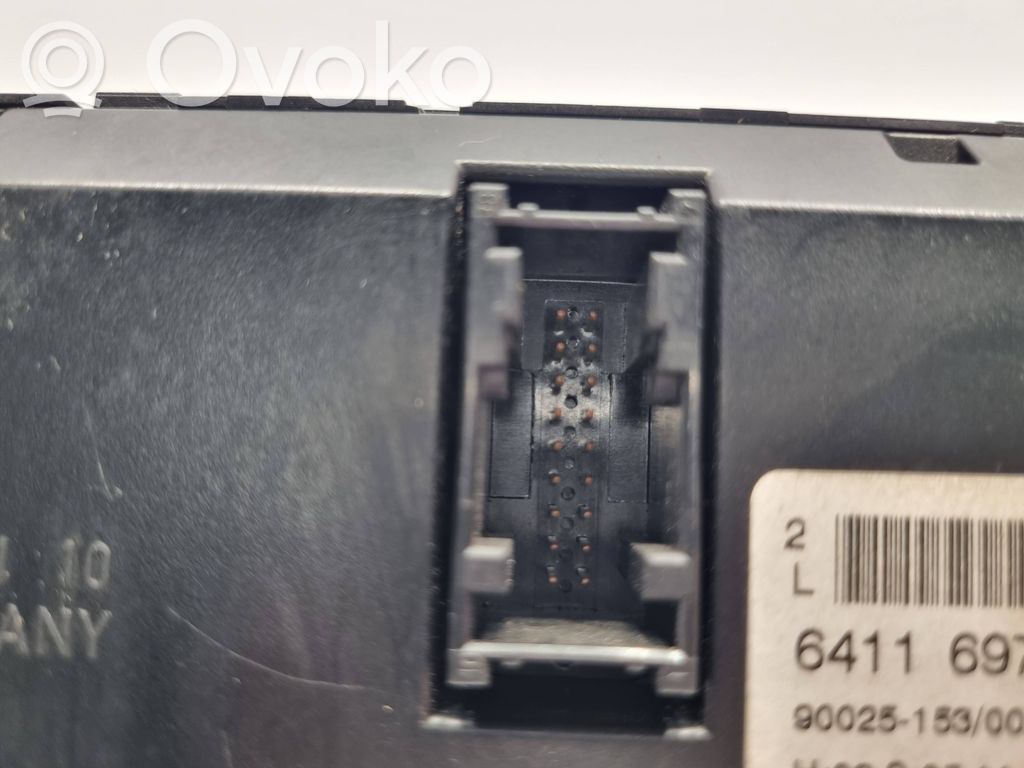 Gaisa kondicioniera / klimata kontroles / salona apsildes vadības bloks (salonā)