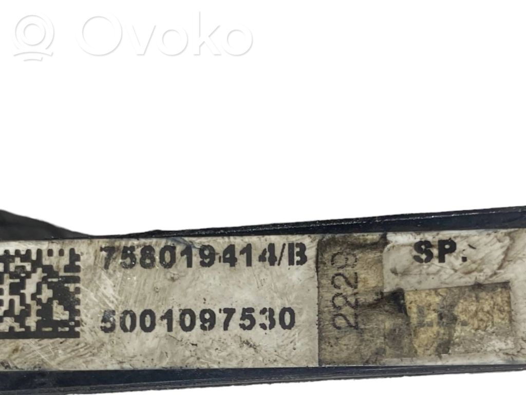 Dzinēja vadu instalācija