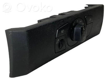 Headlight switch