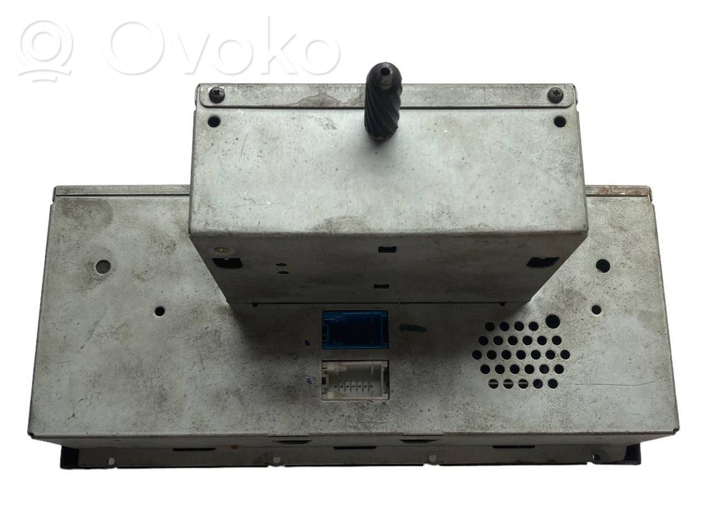 Радио / CD/DVD-плеер / навигация