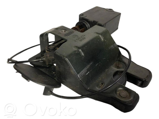 Rear cover lock