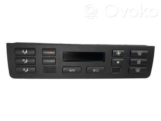 Air conditioning / climate control / interior heating control unit (in the passenger compartment)