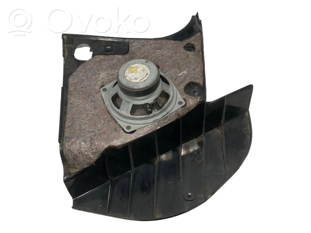 Твитер(ы) в передней двери