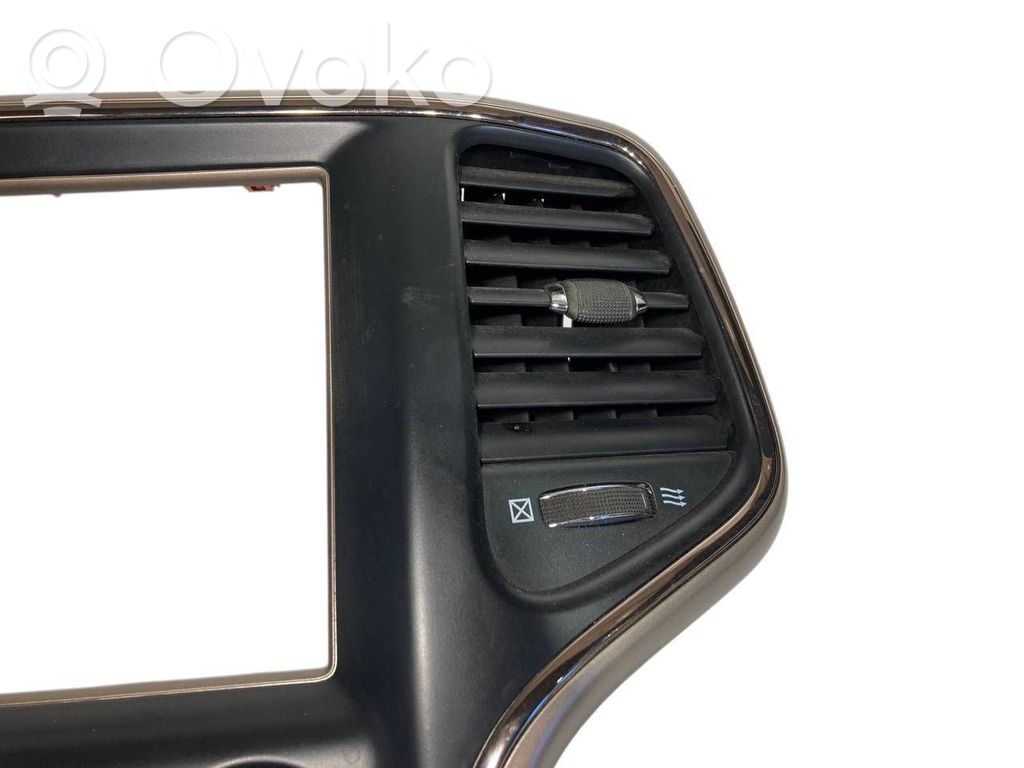 Gaisa kondicioniera / klimata kontroles / salona apsildes vadības bloks (salonā)