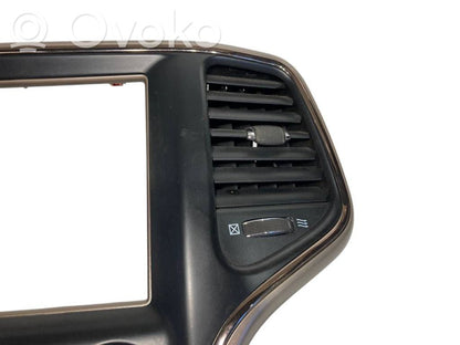 Gaisa kondicioniera / klimata kontroles / salona apsildes vadības bloks (salonā)