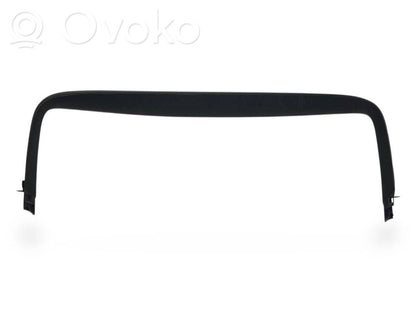 Augšējā dekoratīvā apdare (pie loga)