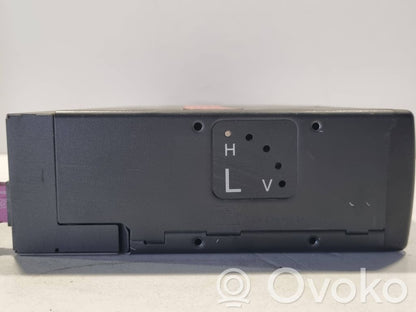 Radio / CD/DVD atskaņotājs / navigācija