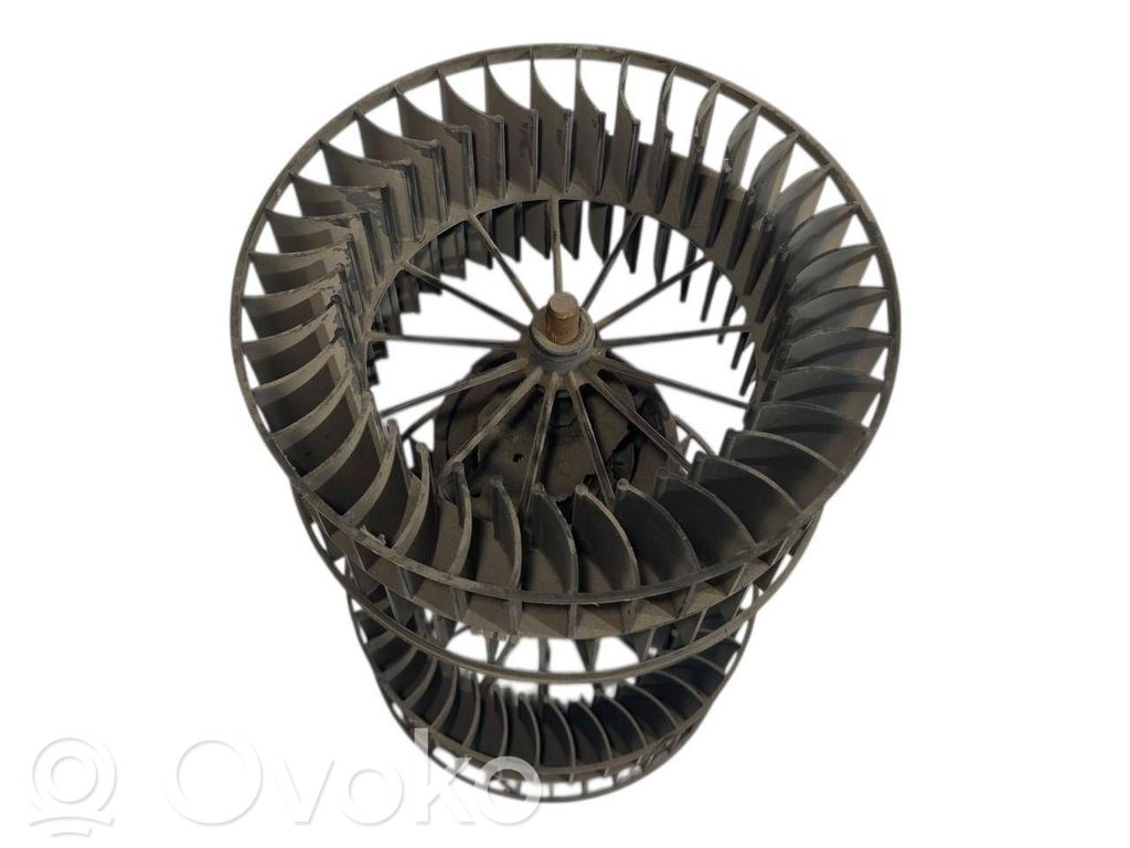 Mazā radiatora ventilators