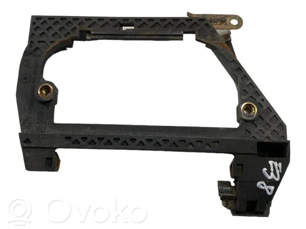 Holder/bracket for external opening handle at the back