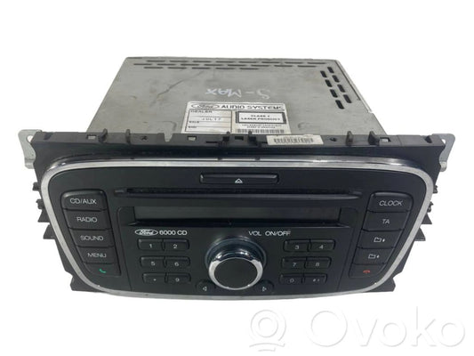 Radio / CD/DVD player / navigation