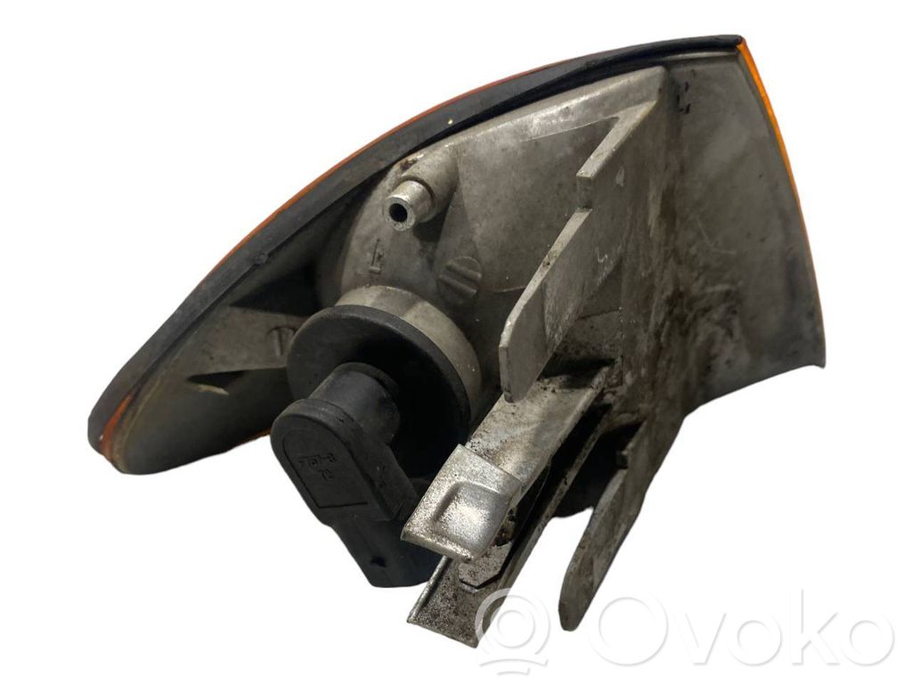 Priekšējais pagrieziena lukturis