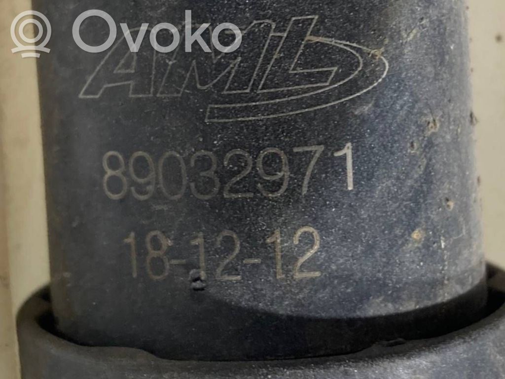 Logu šķidruma tvertne