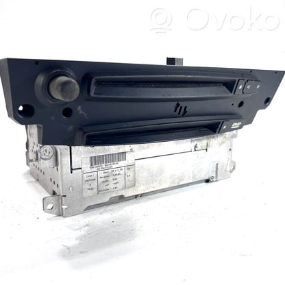 Radio / CD/DVD atskaņotājs / navigācija