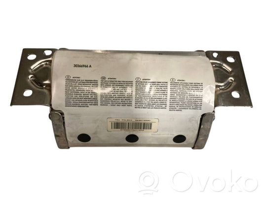 Подушка безопасности пассажира