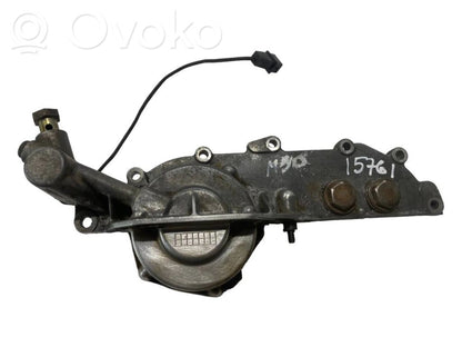 Eļļas pievades caurulīte (karterī)