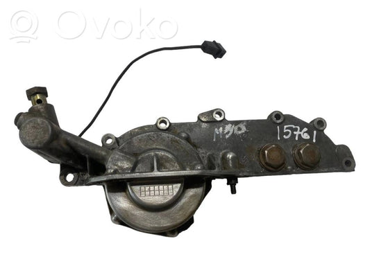 Oil supply pipe (in the crankcase)