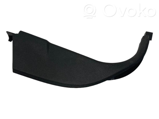 Kāju zonas sānu dekoratīvā apdare