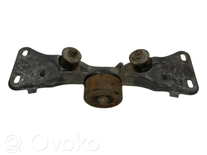 Кронштейн крепления трансмиссии